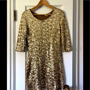 Gold sequin stretchy party dress
